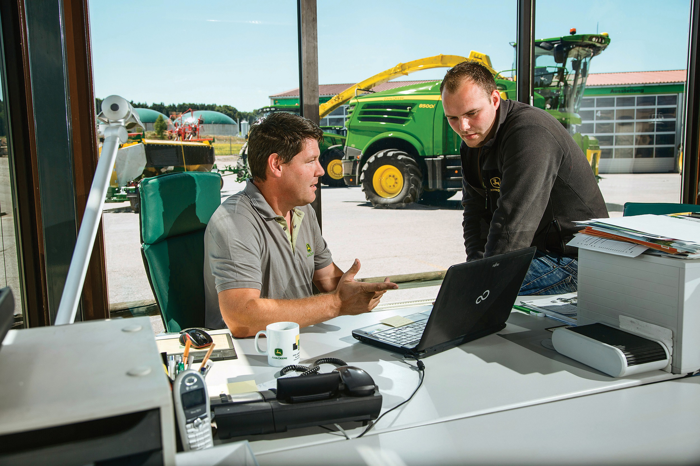 John Deere open to external software