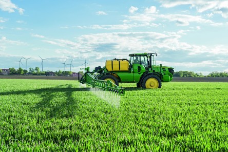 SELF-PROPELLED SPRAYER