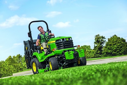 DIESEL MOWING TRACTORS