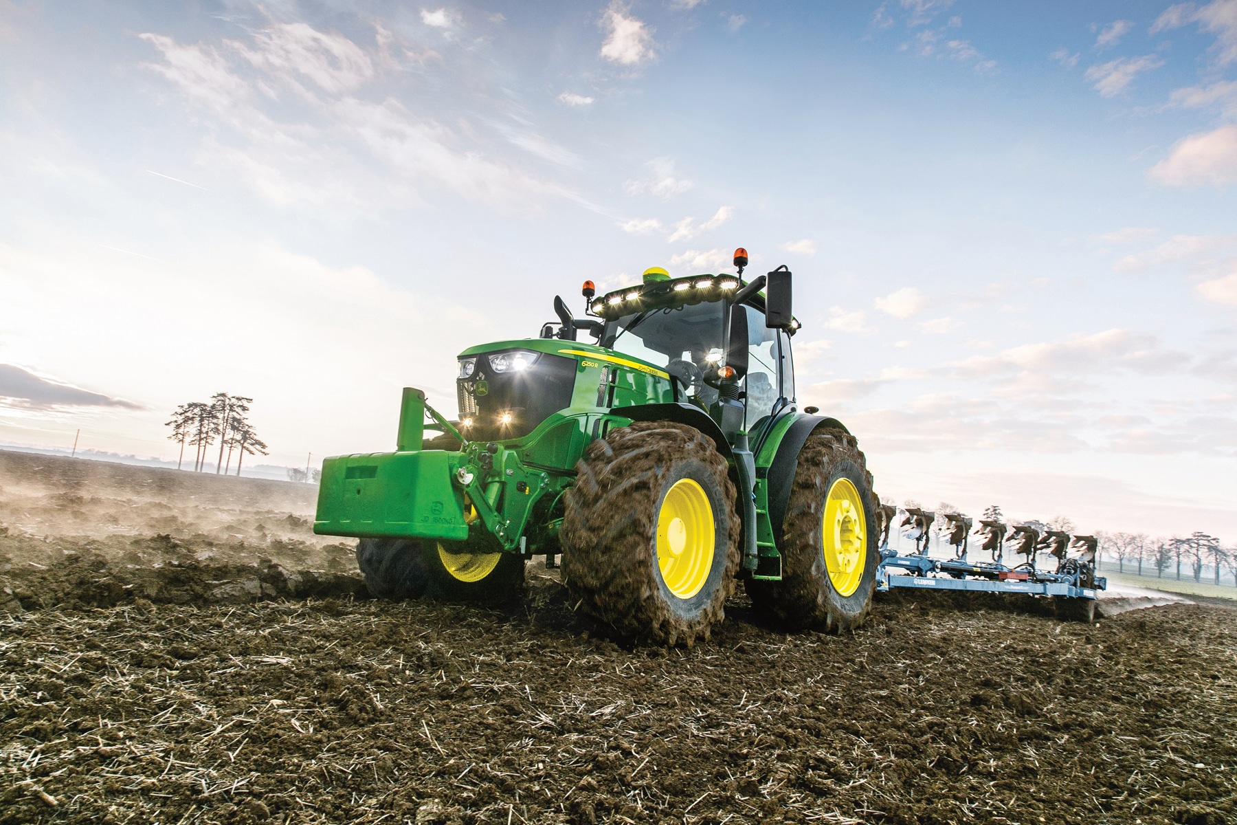 JDLink telematics now standard on 6R Series