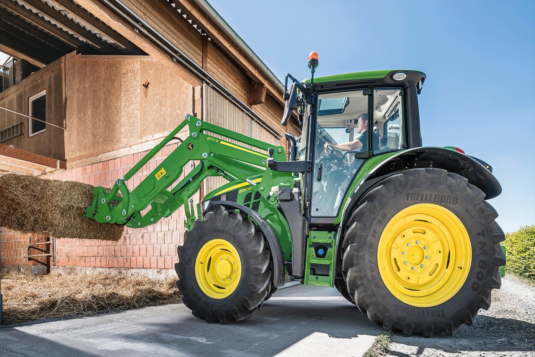 6M Series tractors go stepless