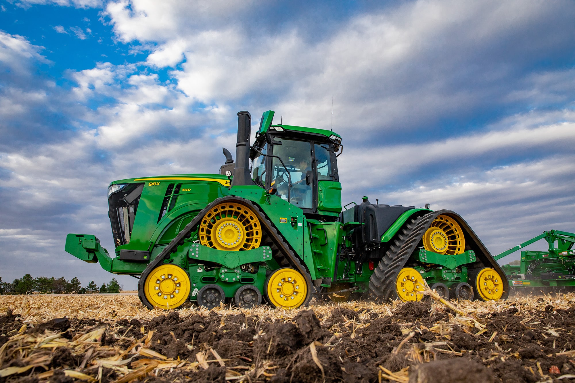 Press Release: New 9R Series tractors are stronger and smarter